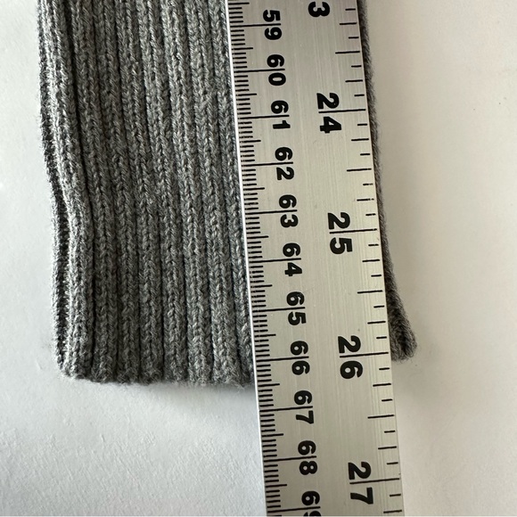 American Eagle Womens Gray Cable Knit Pullover Sweater Small - Picture 8 of 9